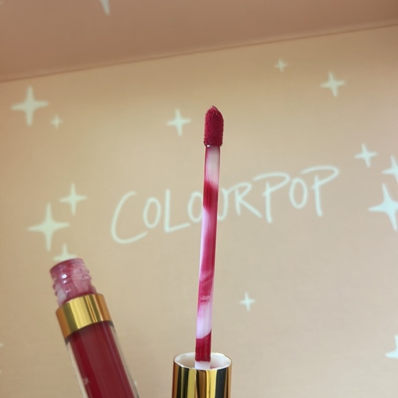 “ Self Love Club “ Ultra Matte Lip - Picture 4 of 4